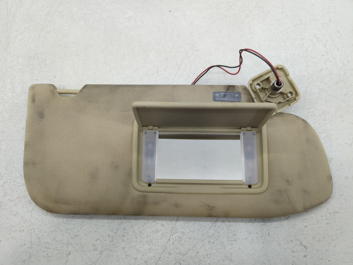 2013-2019 Lincoln Mkt Sun Visor Shade Replacement Driver Left Mirror Fits Fits 2010 2011 2012 2013 2014 2015 2016 2017 2018 2019 OEM Used Auto Parts - Oemusedautoparts1.com