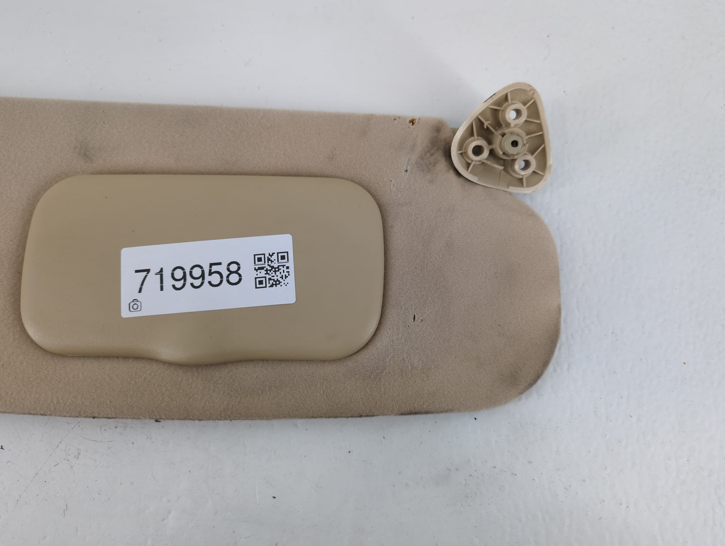 2006 Lincoln Mkz Sun Visor Shade Replacement Passenger Right Mirror Fits OEM Used Auto Parts - Oemusedautoparts1.com