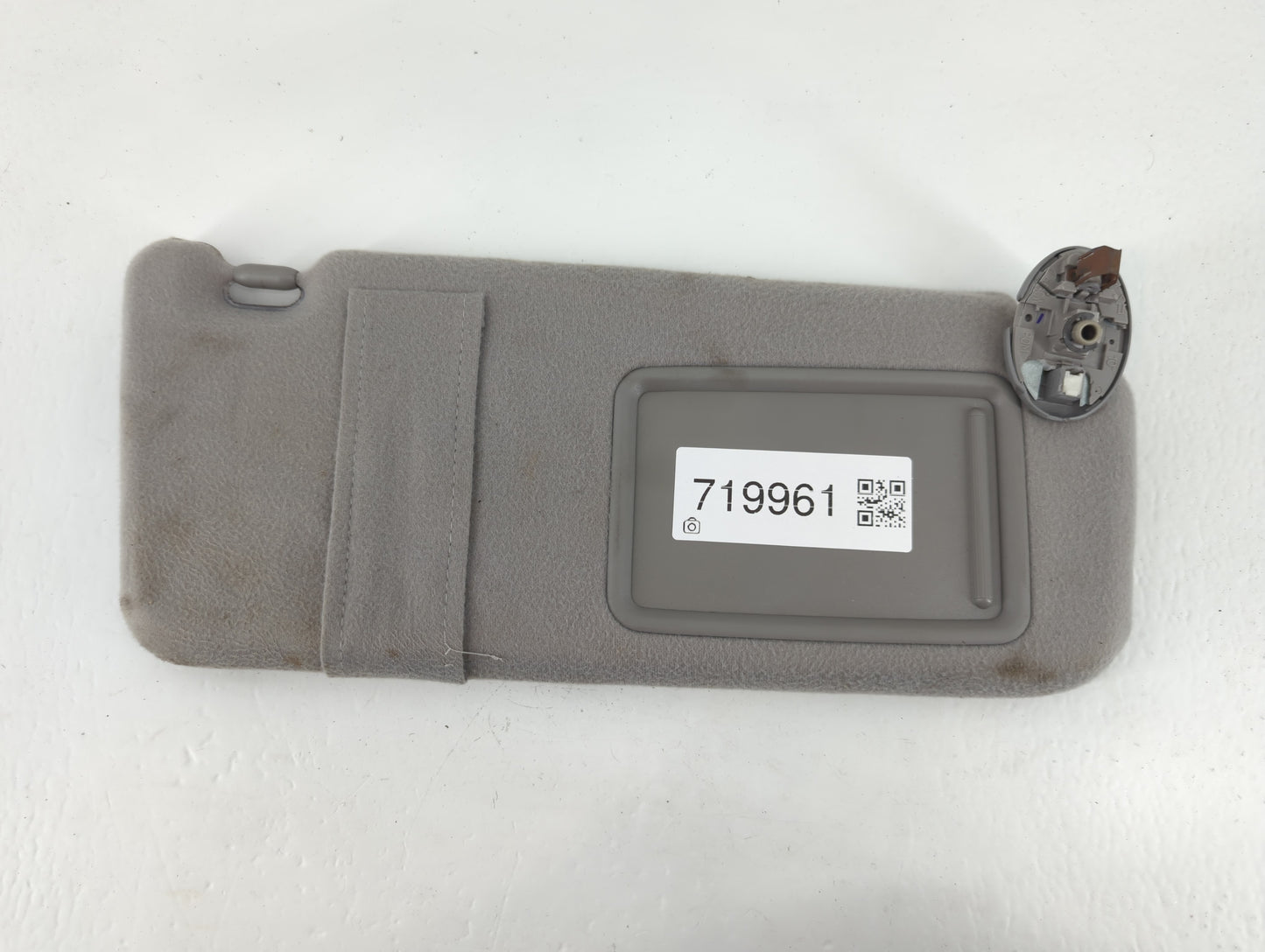 2007-2011 Toyota Camry Sun Visor Shade Replacement Passenger Right Mirror Fits Fits 2007 2008 2009 2010 2011 OEM Used Auto Parts - Oemusedautoparts1.com