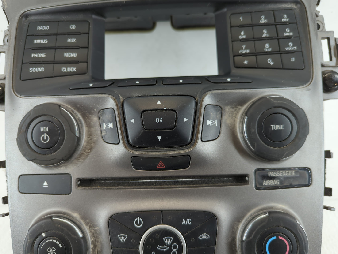 2013 Ford Explorer Radio AM FM Cd Player Receiver Replacement P/N:DB5T-18A802-AA Fits OEM Used Auto Parts - Oemusedautoparts1.com