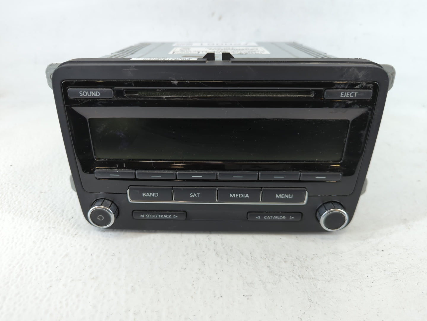 2013-2015 Volkswagen Passat Radio AM FM Cd Player Receiver Replacement P/N:1K0 035 164 F Fits Fits 2013 2014 2015 OEM Used Auto Parts - Oemusedautoparts1.com