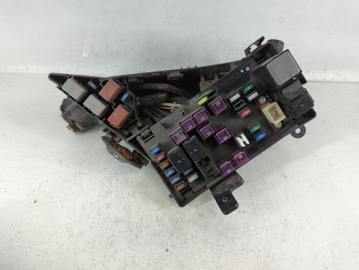 2010-2013 Subaru Forester Fusebox Fuse Box Panel Relay Module P/N:MB100200B Fits Fits 2010 2011 2012 2013 OEM Used Auto Parts - Oemusedautoparts1.com