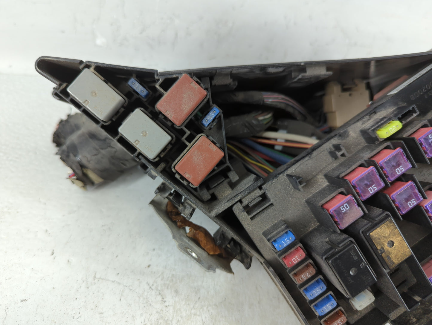 2010-2013 Subaru Forester Fusebox Fuse Box Panel Relay Module P/N:MB100200B Fits Fits 2010 2011 2012 2013 OEM Used Auto Parts - Oemusedautoparts1.com