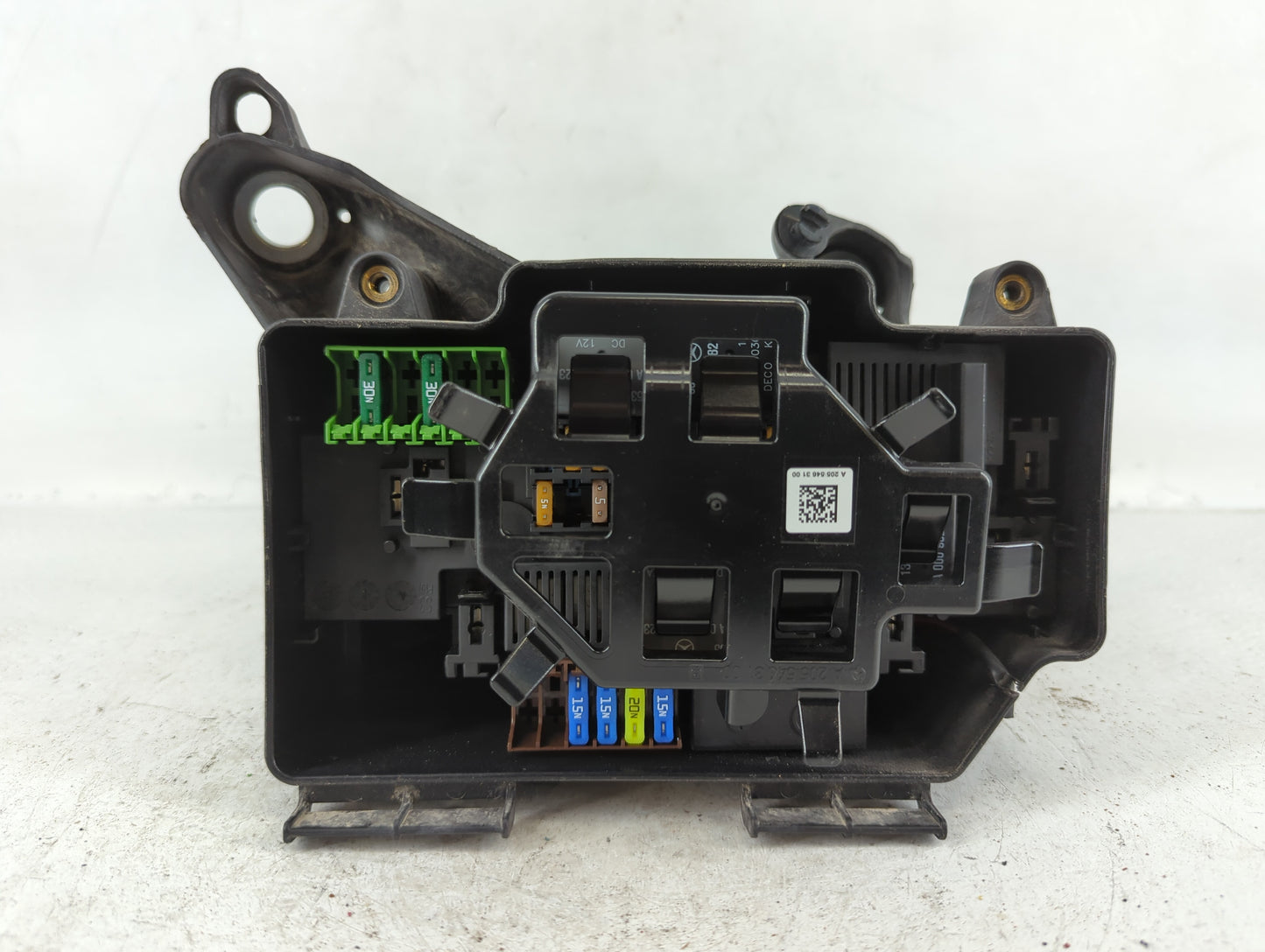 2019 Mercedes-Benz Glc300 Fusebox Fuse Box Panel Relay Module P/N:A 205 540 23 28 Fits OEM Used Auto Parts - Oemusedautoparts1.com