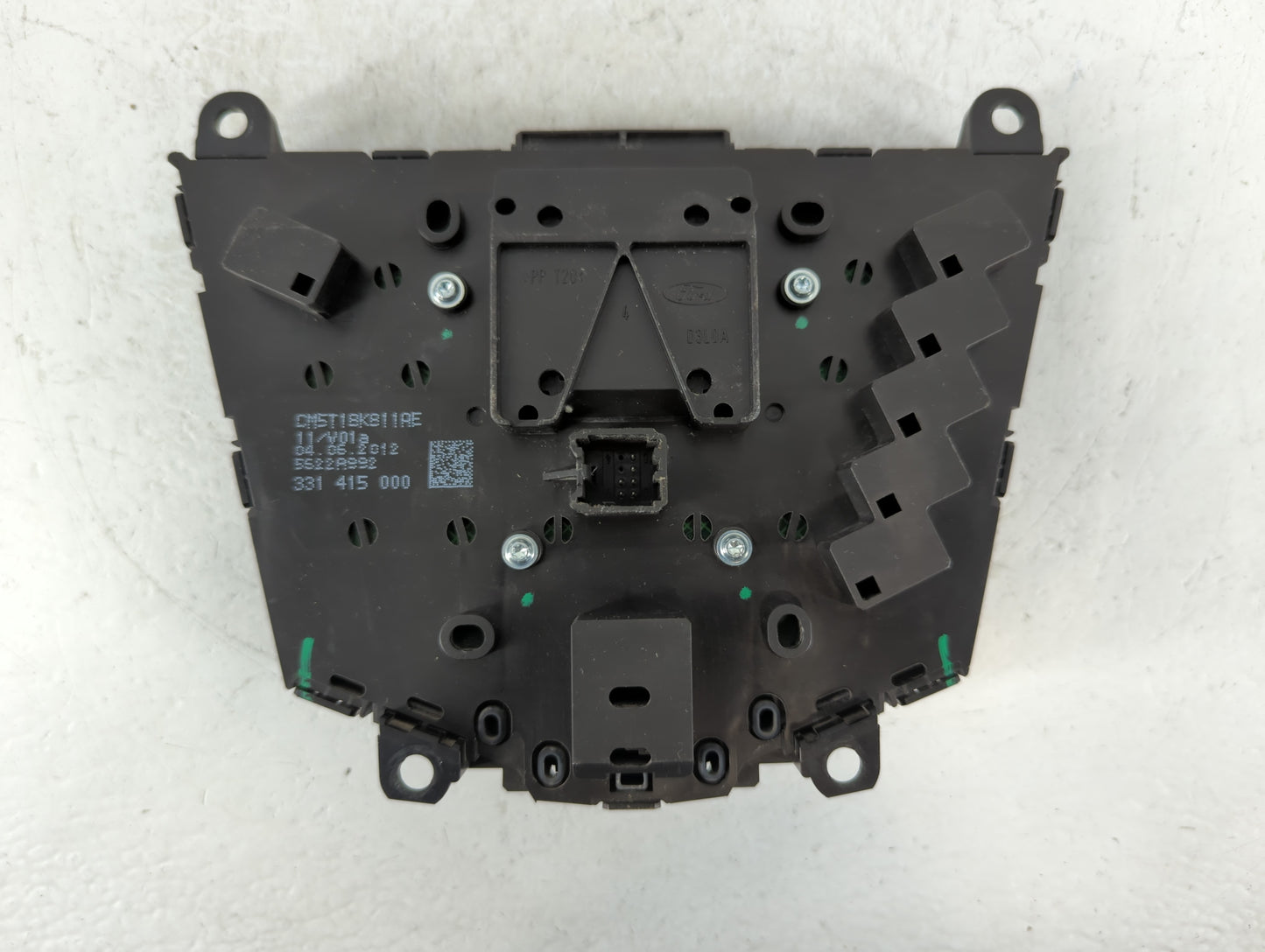 2012-2013 Ford Focus Radio AM FM Cd Player Receiver Replacement P/N:5622A992 CM5T18K811AE Fits Fits 2012 2013 OEM Used Auto Parts - Oemusedautoparts1.com