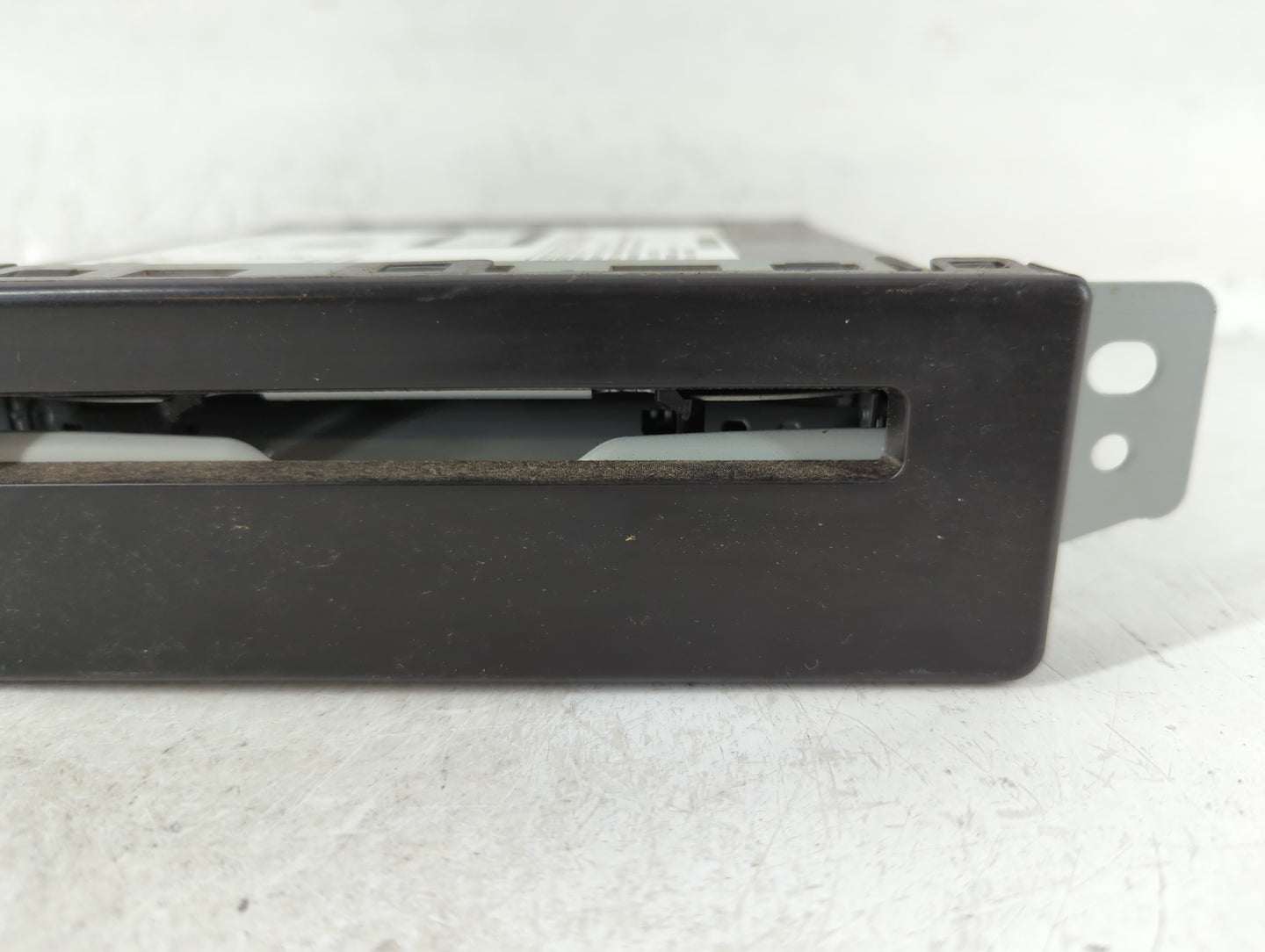 2016 Cadillac Srx Radio AM FM Cd Player Receiver Replacement P/N:84016435 Fits Fits 2015 2017 2018 2019 2020 OEM Used Auto Parts - Oemusedautoparts1.com