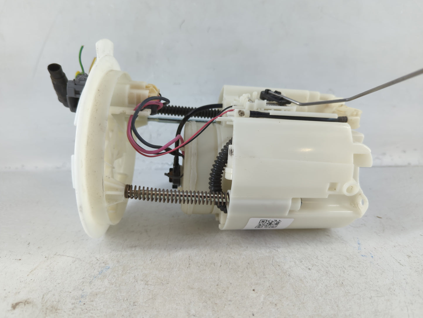 2013-2020 Ford Fusion Electrical Gas Fuel Pump Assembly - Oemusedautoparts1.com