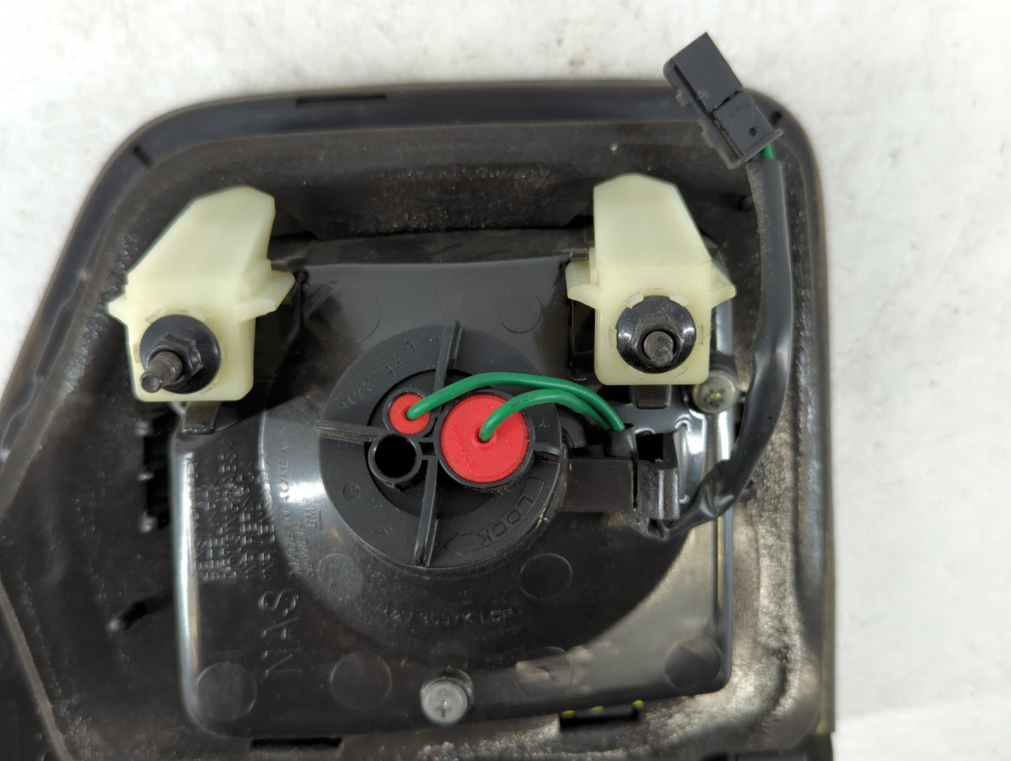 2012-2014 Chevrolet Orlando Tail Light Assembly Passenger Right OEM Fits Fits 2012 2013 2014 OEM Used Auto Parts - Oemusedautoparts1.com