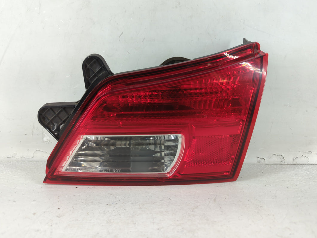 2010-2013 Subaru Legacy Tail Light Assembly Passenger Right OEM P/N:2ZR 946 094 946 094 Fits Fits 2010 2011 2012 2013 OEM Used Auto Parts