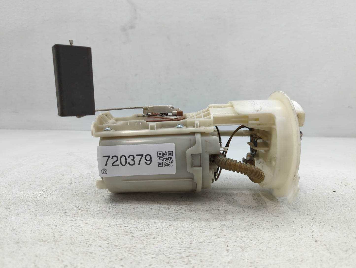 2006-2007 Volkswagen Jetta Electrical Gas Fuel Pump Assembly - Oemusedautoparts1.com