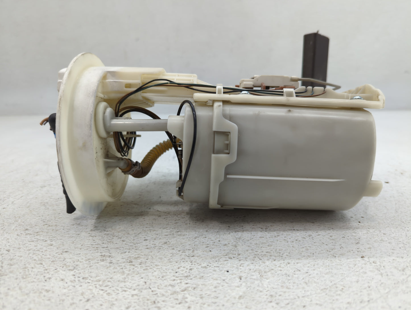 2006-2007 Volkswagen Jetta Electrical Gas Fuel Pump Assembly - Oemusedautoparts1.com