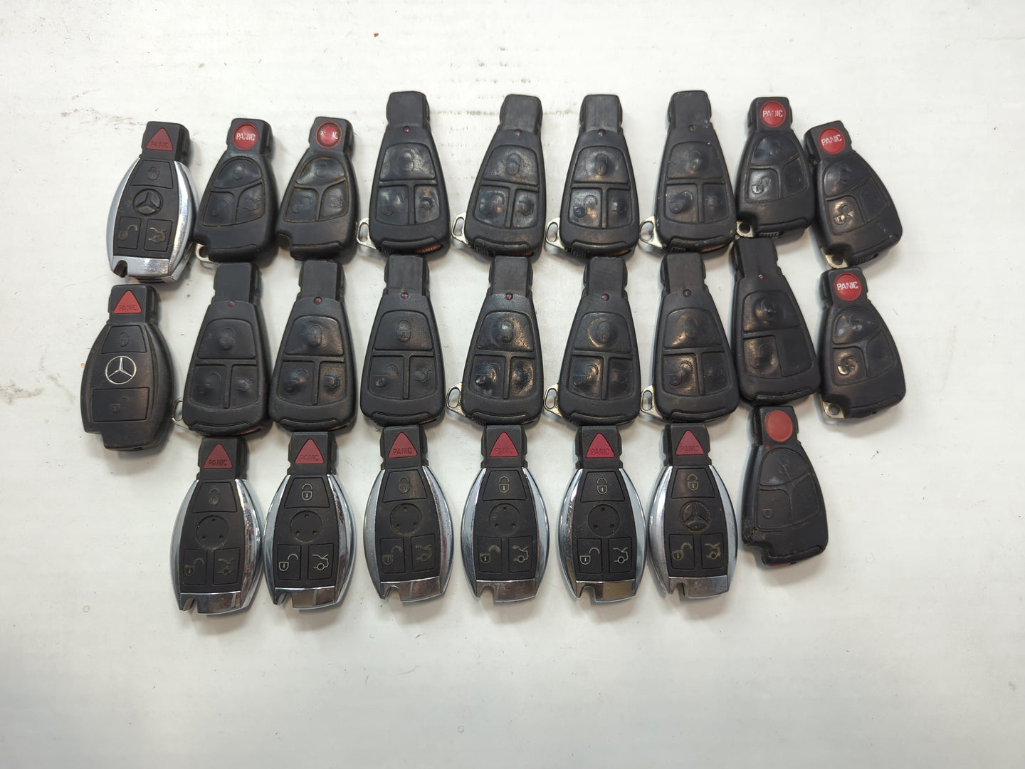Lot of 25 Mercedes-Benz Keyless Entry Remote Fob MIXED FCC IDS MIXED - Oemusedautoparts1.com