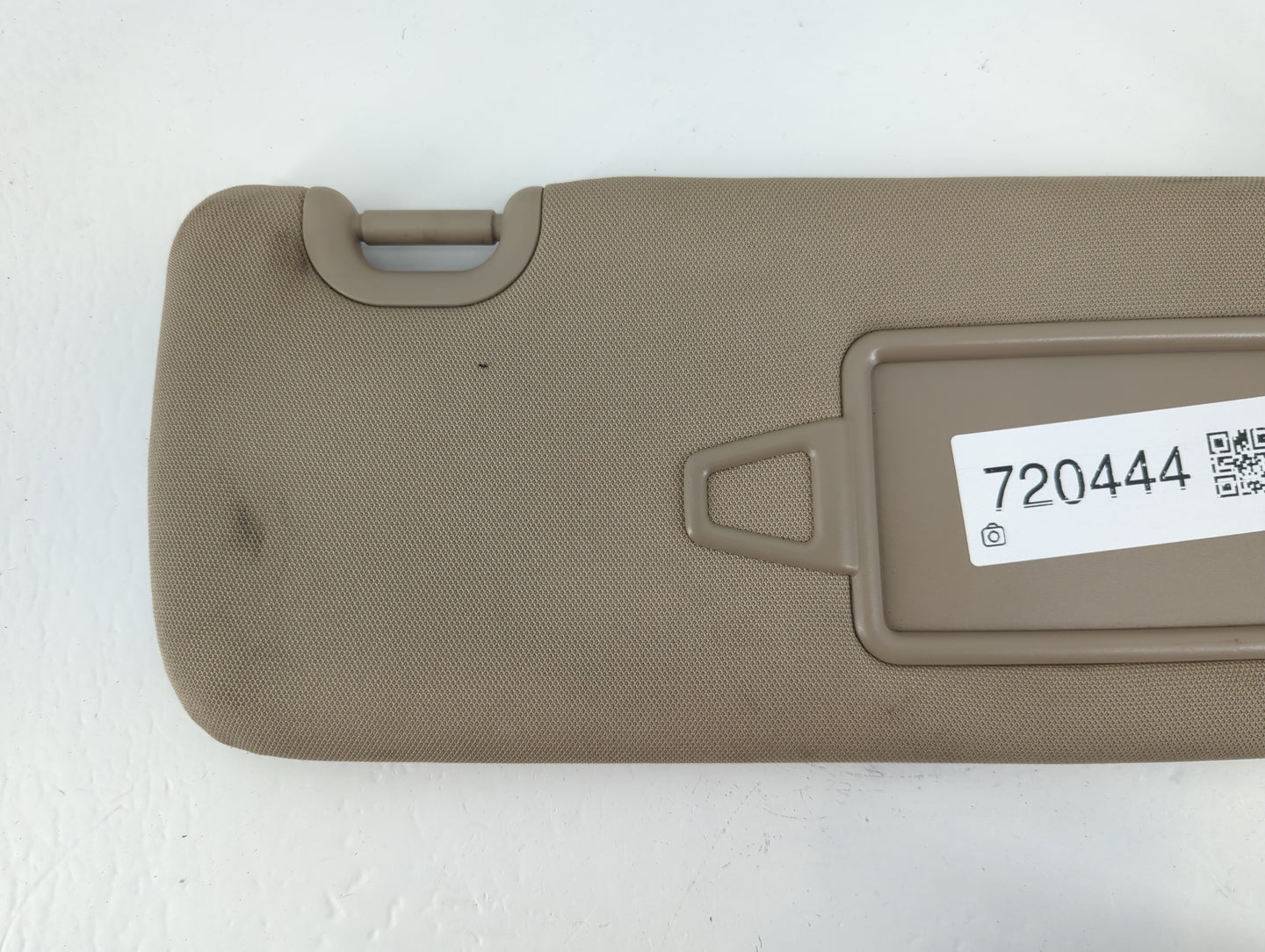 2013-2019 Hyundai Santa Fe Sun Visor Shade Replacement Driver Left Mirror Fits Fits 2013 2014 2015 2016 2017 2018 2019 OEM Used Auto Parts - Oemusedautoparts1.com