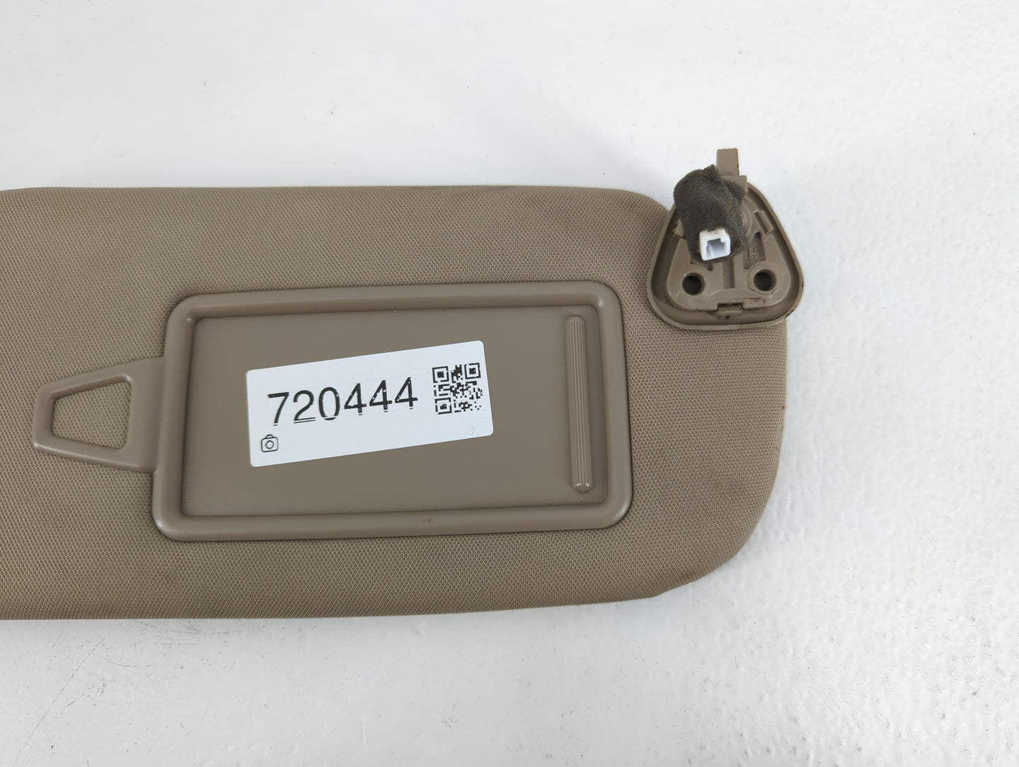 2013-2019 Hyundai Santa Fe Sun Visor Shade Replacement Driver Left Mirror Fits Fits 2013 2014 2015 2016 2017 2018 2019 OEM Used Auto Parts - Oemusedautoparts1.com