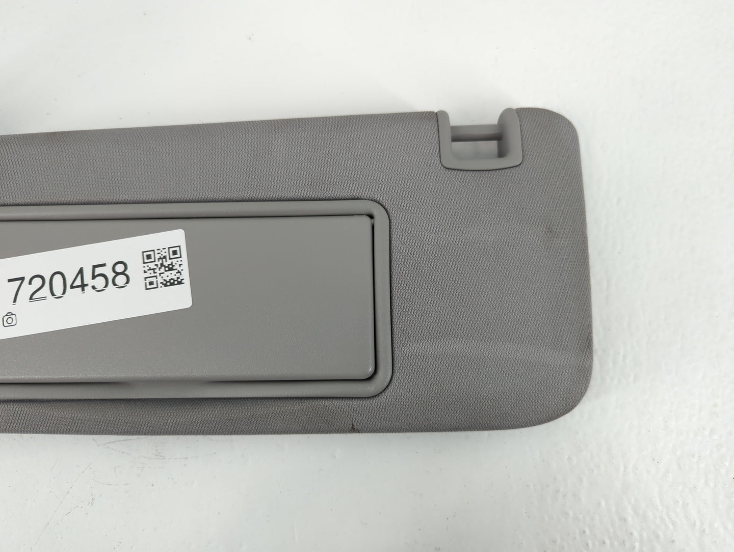 2016-2021 Chevrolet Malibu Sun Visor Shade Replacement Driver Left Mirror Fits Fits 2016 2017 2018 2019 2020 2021 OEM Used Auto Parts - Oemusedautoparts1.com