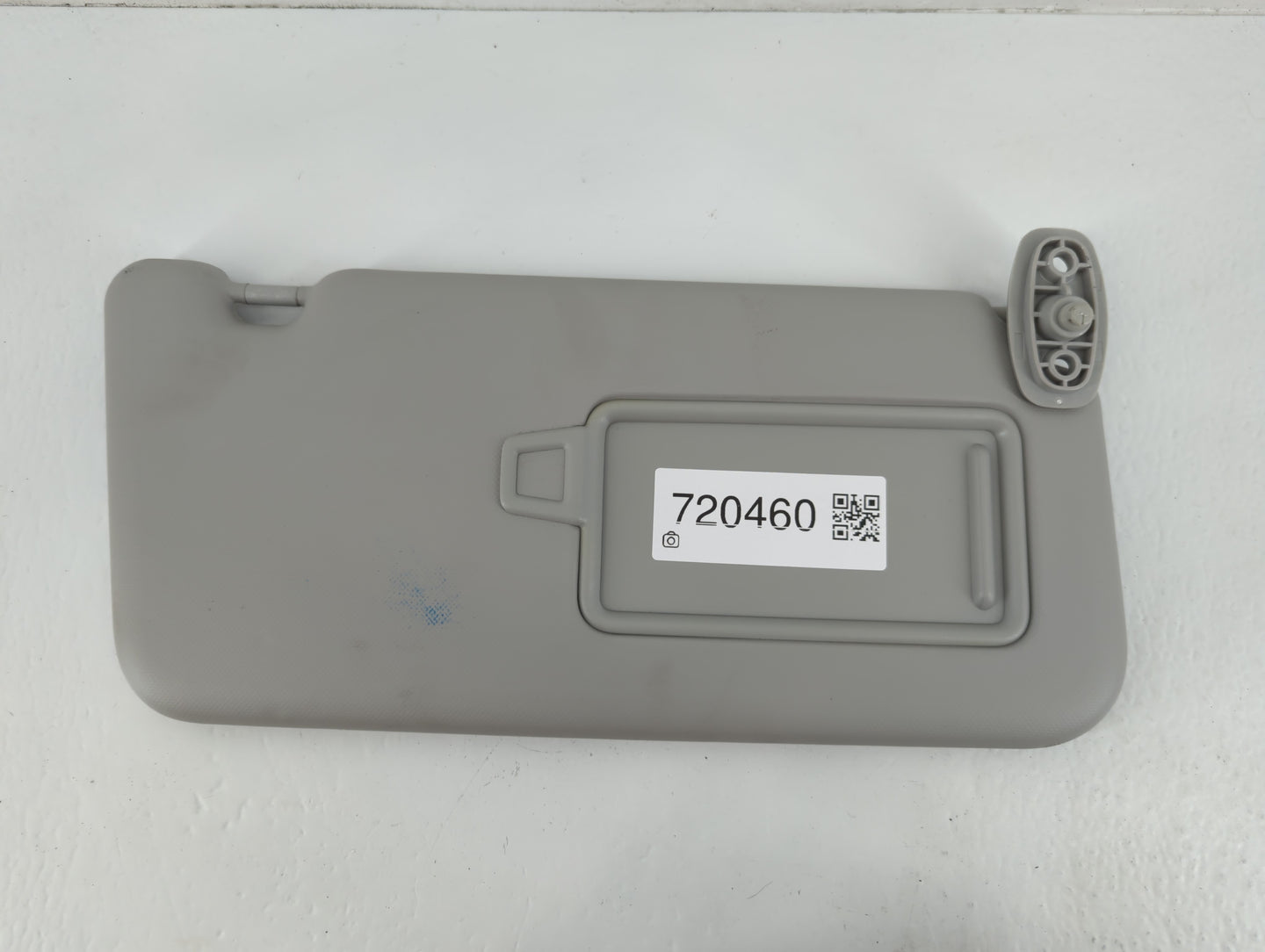 2020-2021 Kia Soul Sun Visor Shade Replacement Driver Left Mirror Fits Fits 2020 2021 OEM Used Auto Parts - Oemusedautoparts1.com