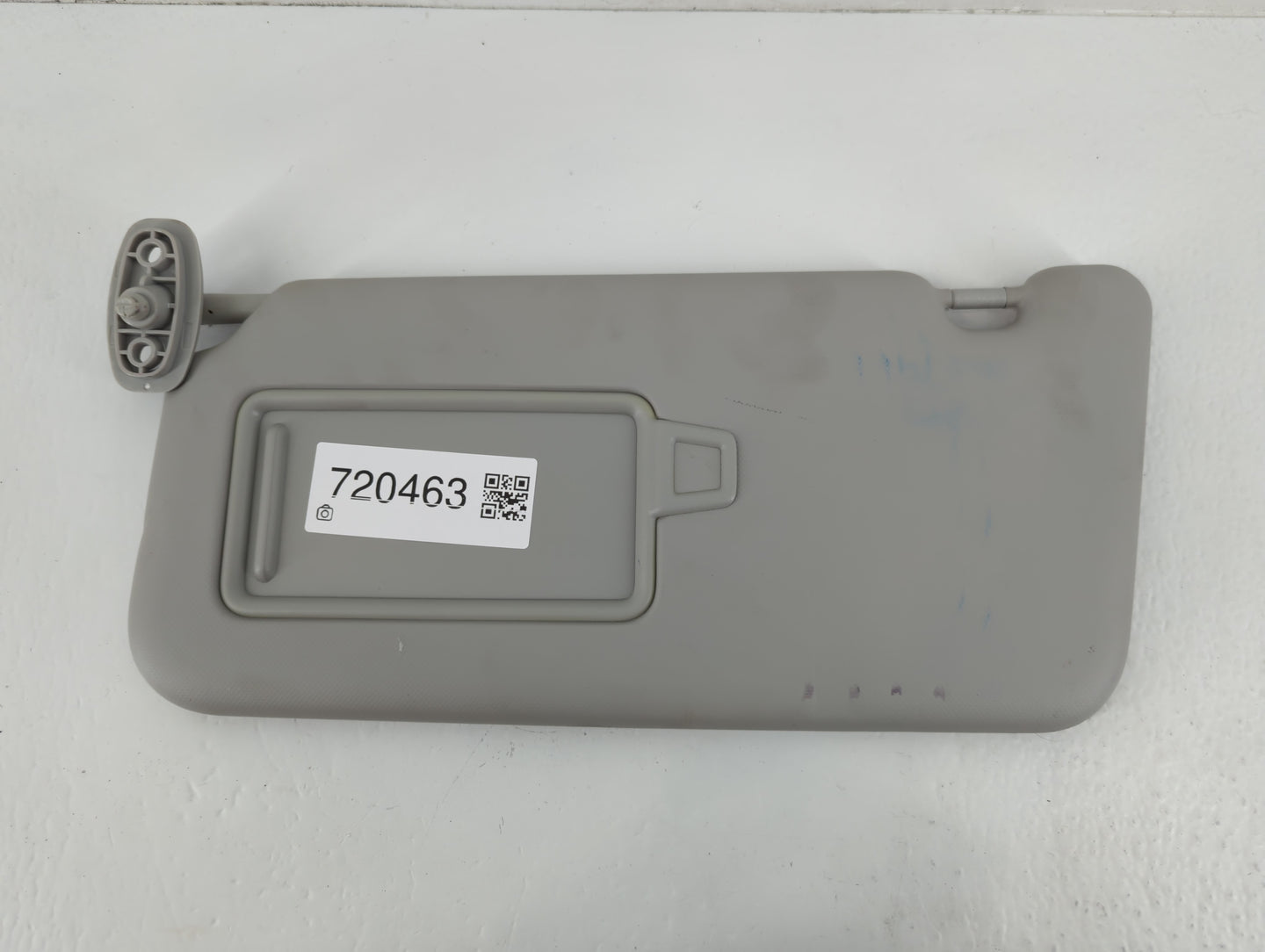 2020-2021 Kia Soul Sun Visor Shade Replacement Passenger Right Mirror Fits Fits 2020 2021 OEM Used Auto Parts - Oemusedautoparts1.com