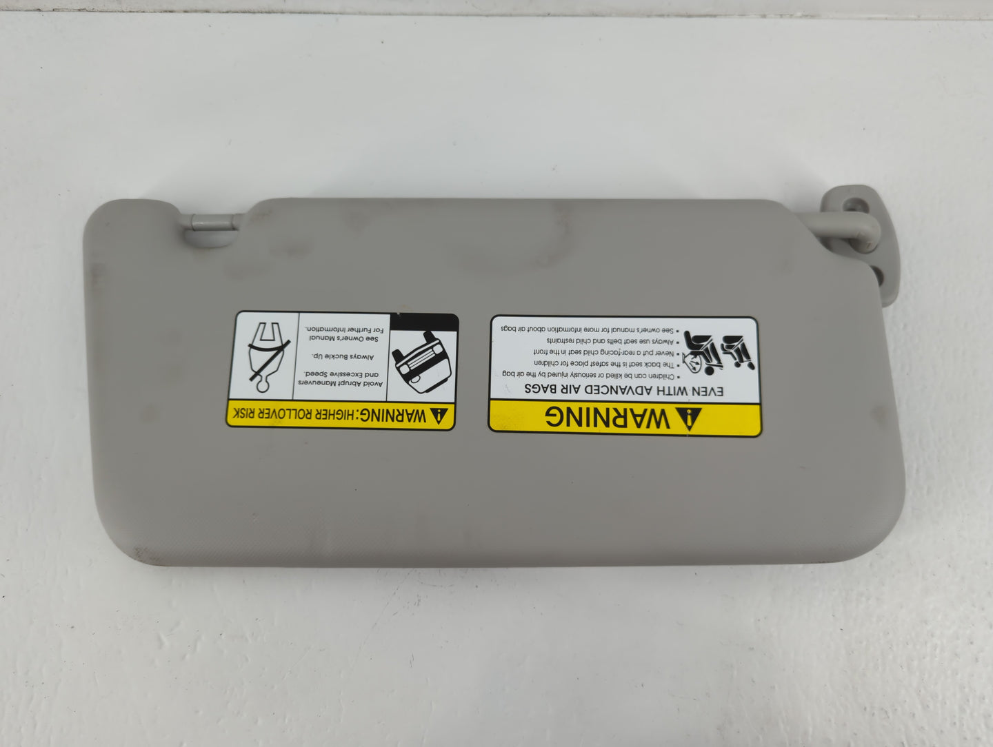 2020-2021 Kia Soul Sun Visor Shade Replacement Passenger Right Mirror Fits Fits 2020 2021 OEM Used Auto Parts - Oemusedautoparts1.com
