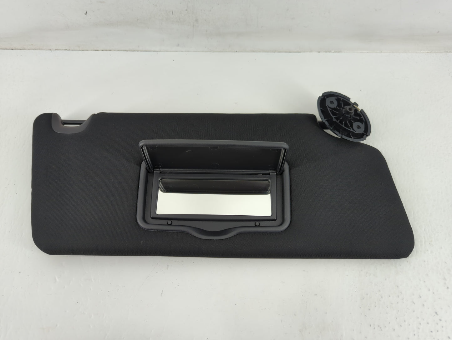 2017 Ford Explorer Sun Visor Shade Replacement Passenger Right Mirror Fits OEM Used Auto Parts - Oemusedautoparts1.com