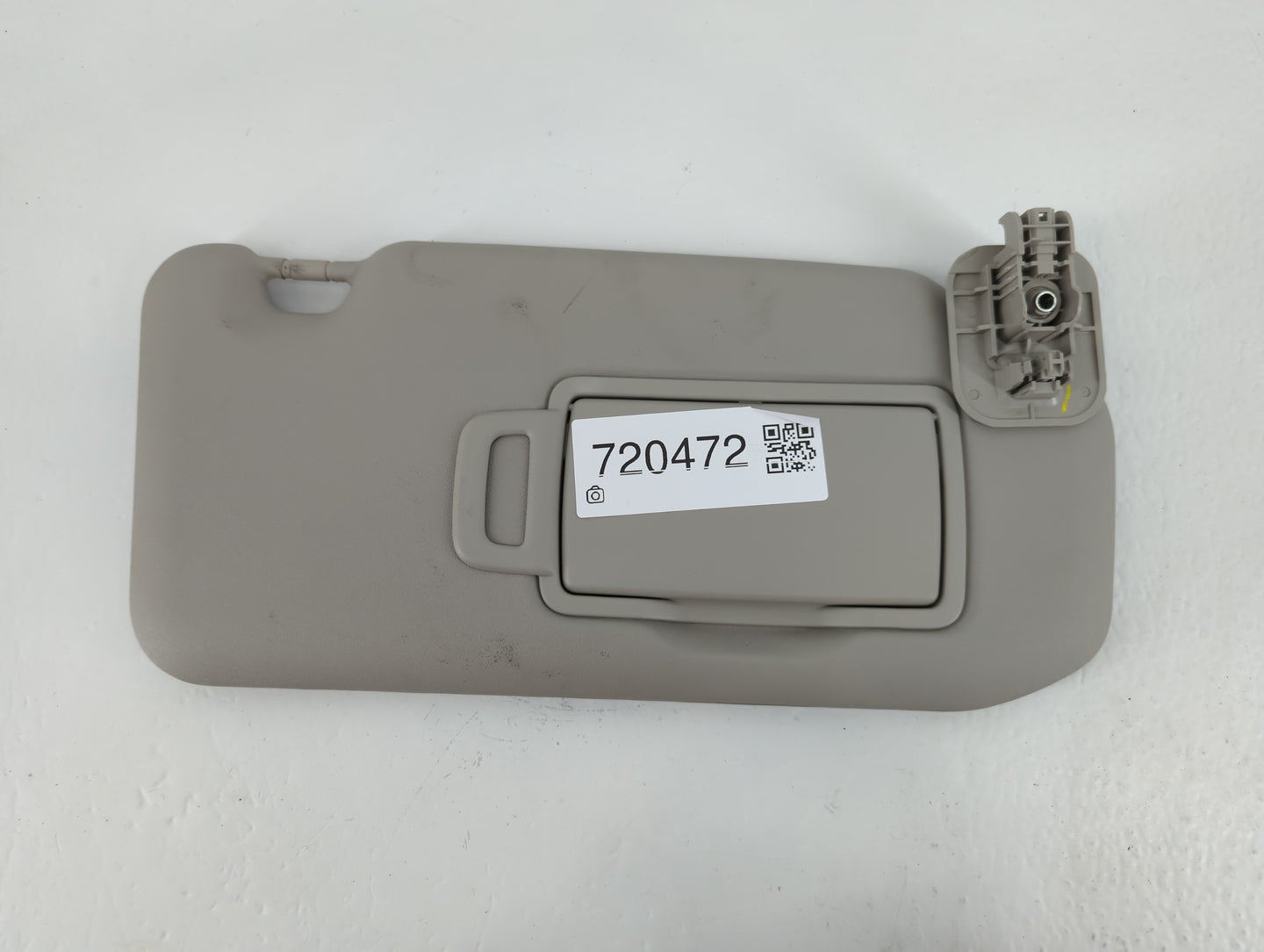 2020-2022 Nissan Sentra Sun Visor Shade Replacement Passenger Right Mirror Fits Fits 2020 2021 2022 OEM Used Auto Parts - Oemusedautoparts1.com
