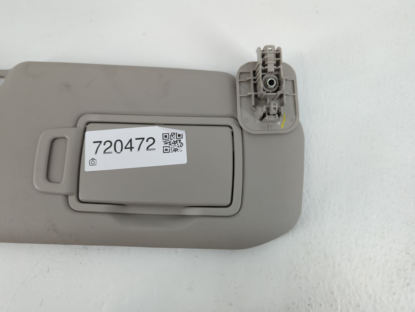 2020-2022 Nissan Sentra Sun Visor Shade Replacement Passenger Right Mirror Fits Fits 2020 2021 2022 OEM Used Auto Parts - Oemusedautoparts1.com