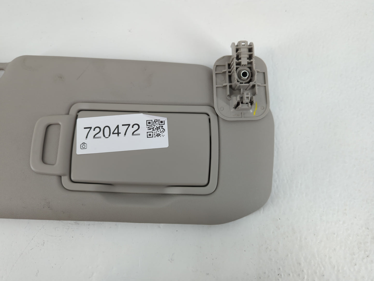 2020-2022 Nissan Sentra Sun Visor Shade Replacement Passenger Right Mirror Fits Fits 2020 2021 2022 OEM Used Auto Parts - Oemusedautoparts1.com