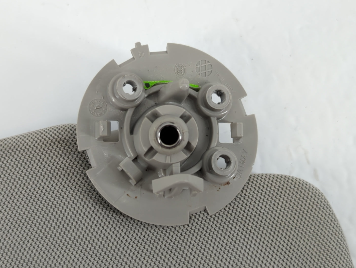 2015-2016 Chevrolet Trax Sun Visor Shade Replacement Passenger Right Mirror Fits Fits 2015 2016 OEM Used Auto Parts - Oemusedautoparts1.com