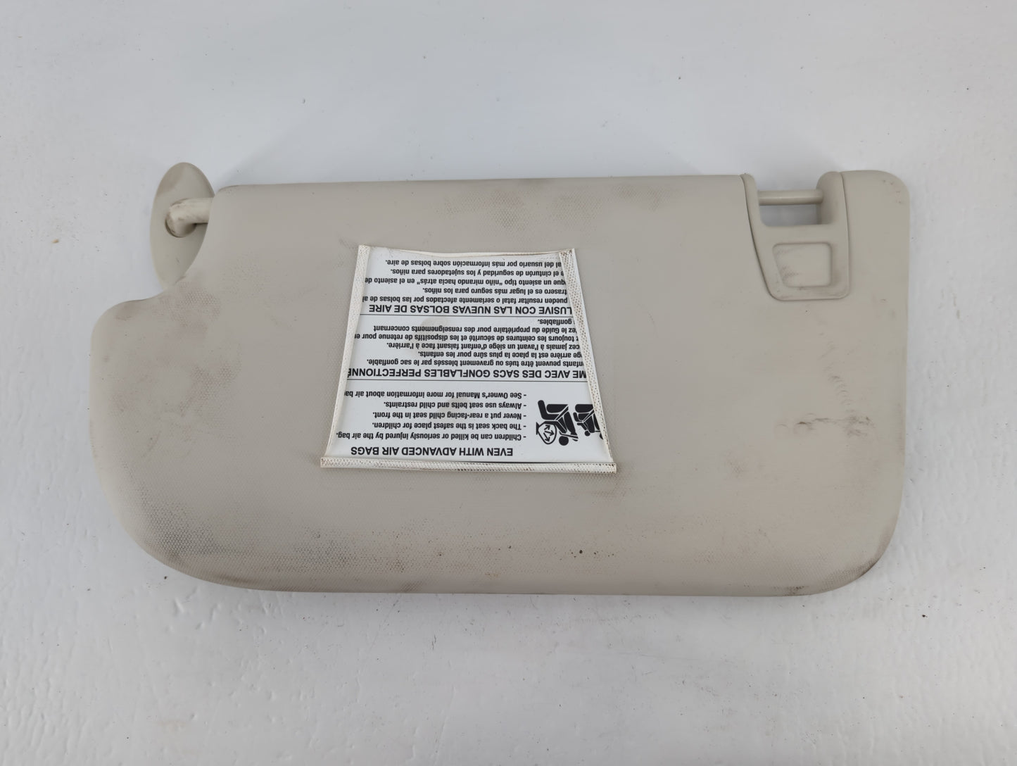 2013-2015 Ford Focus Sun Visor Shade Replacement Passenger Right Mirror Fits Fits 2013 2014 2015 OEM Used Auto Parts - Oemusedautoparts1.com