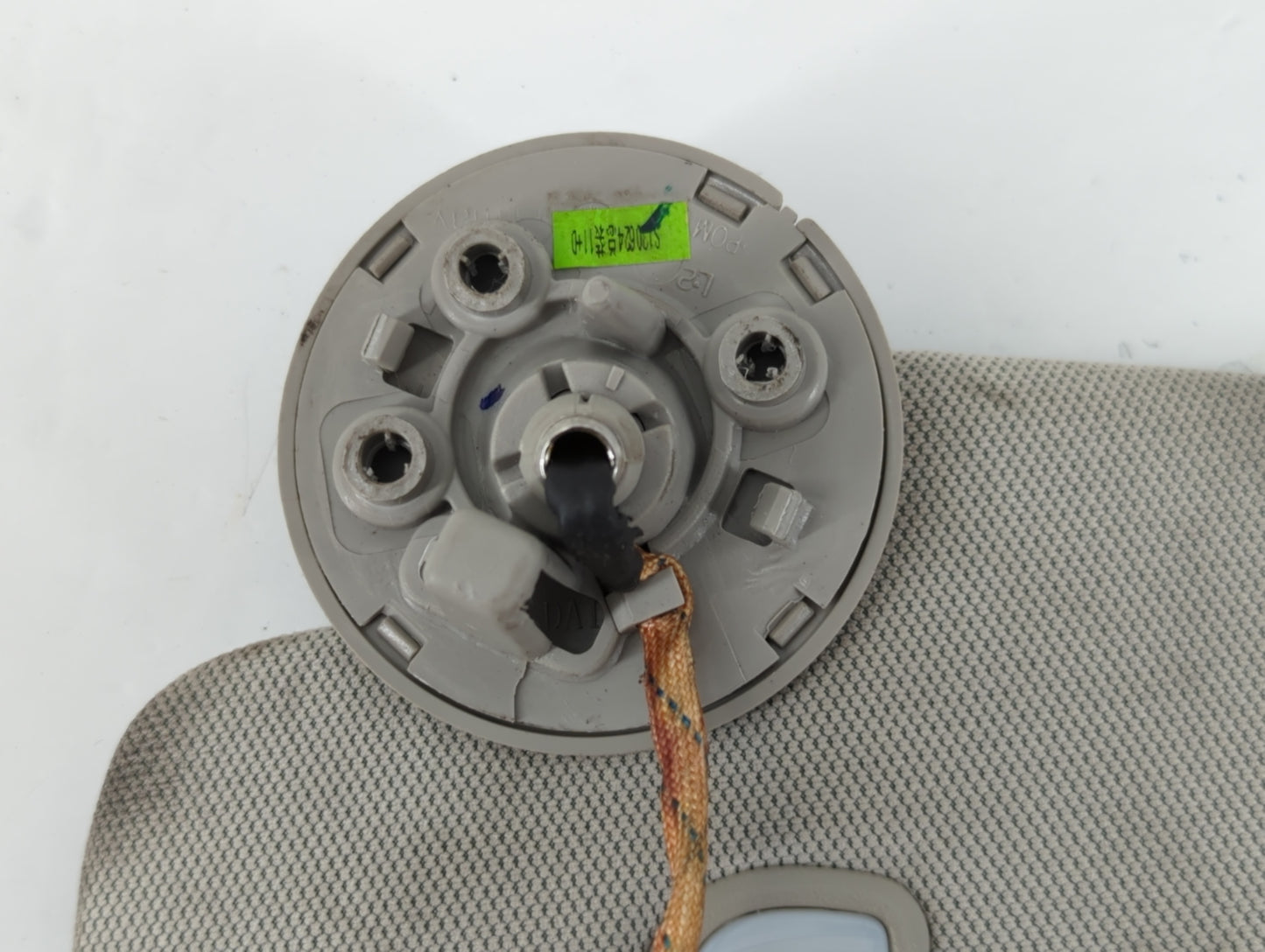 2010-2017 Chevrolet Equinox Sun Visor Shade Replacement Passenger Right Mirror Fits Fits 2010 2011 2012 2013 2014 2015 2016 2017 OEM Used Auto Parts - Oemusedautoparts1.com