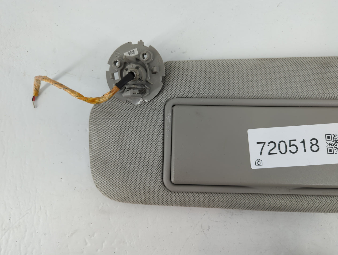 2013-2016 Chevrolet Malibu Sun Visor Shade Replacement Driver Left Mirror Fits Fits 2013 2014 2015 2016 OEM Used Auto Parts - Oemusedautoparts1.com