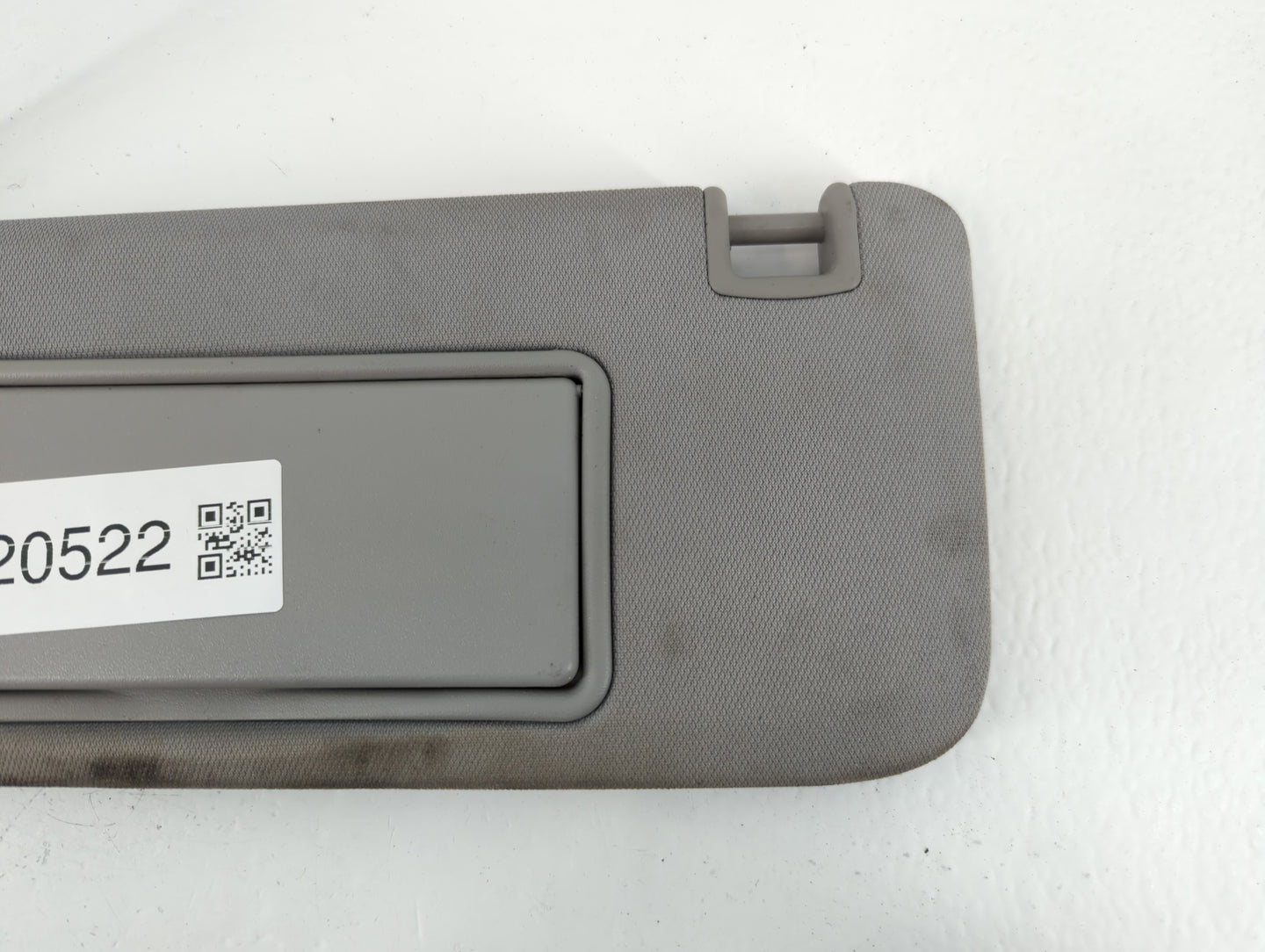 2016-2021 Chevrolet Malibu Sun Visor Shade Replacement Driver Left Mirror Fits Fits 2016 2017 2018 2019 2020 2021 OEM Used Auto Parts - Oemusedautoparts1.com