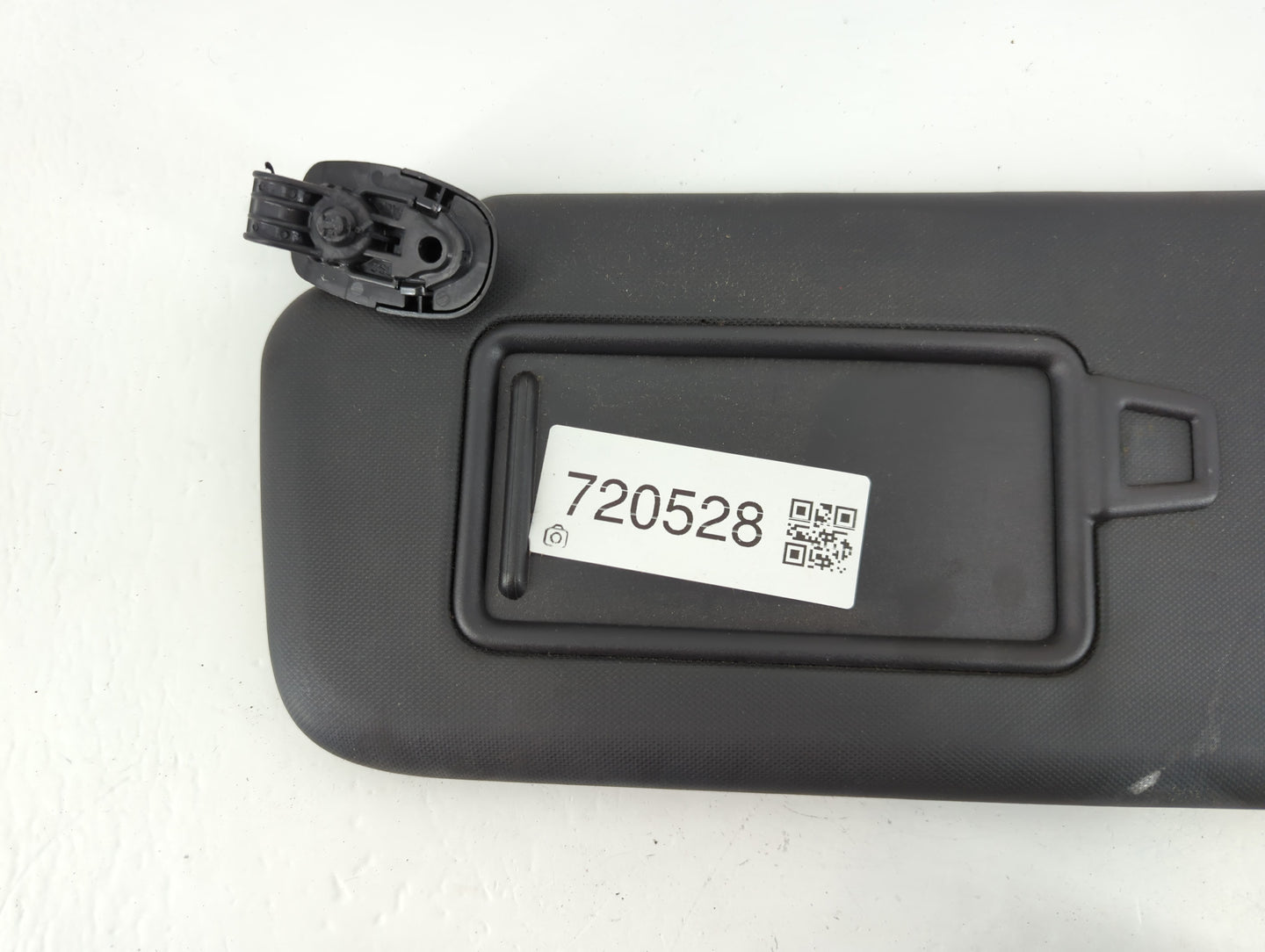 2018-2021 Hyundai Kona Sun Visor Shade Replacement Passenger Right Mirror Fits Fits 2018 2019 2020 2021 OEM Used Auto Parts - Oemusedautoparts1.com