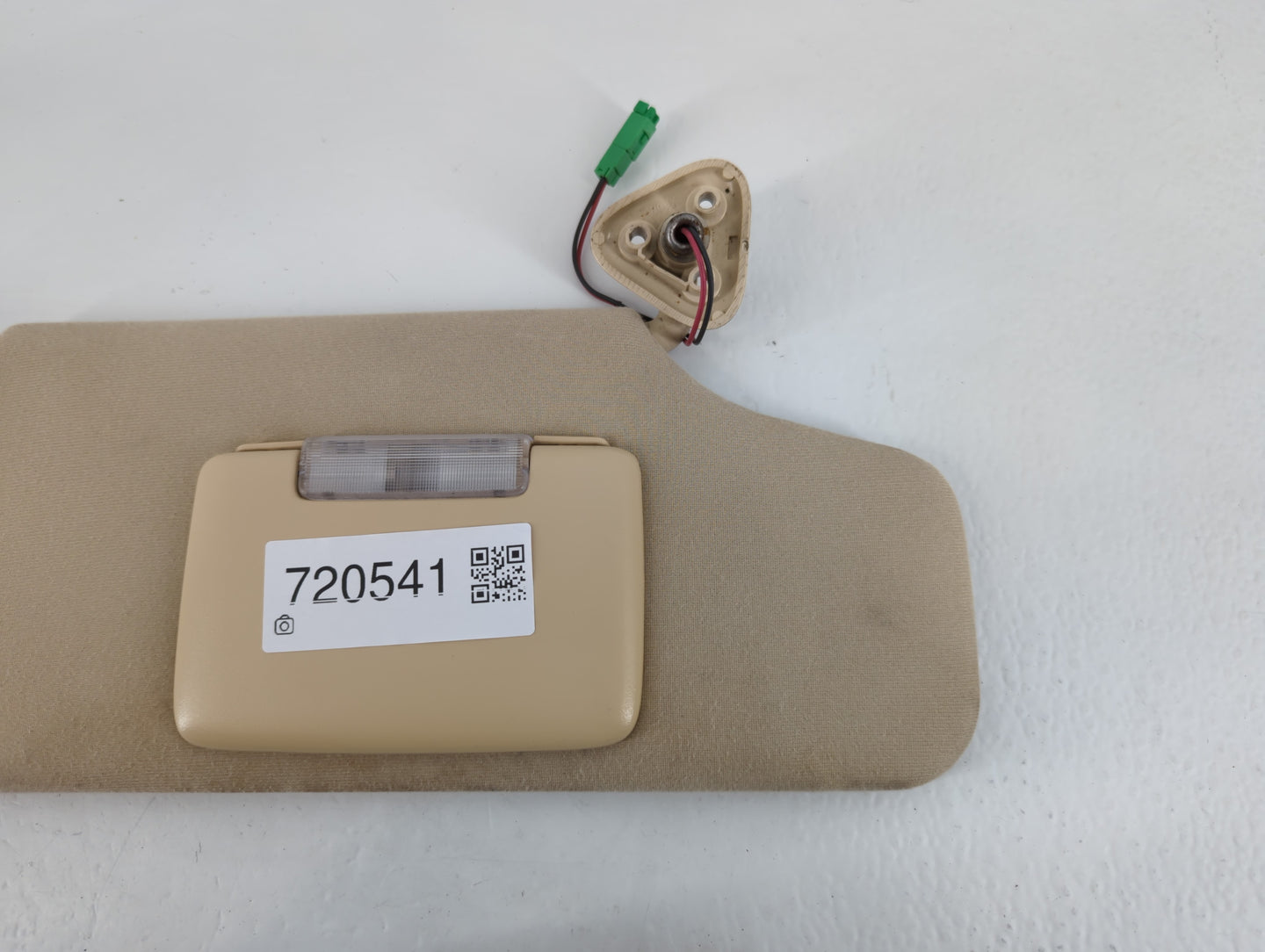 2008-2009 Ford Taurus X Sun Visor Shade Replacement Passenger Right Mirror Fits Fits 2008 2009 OEM Used Auto Parts - Oemusedautoparts1.com