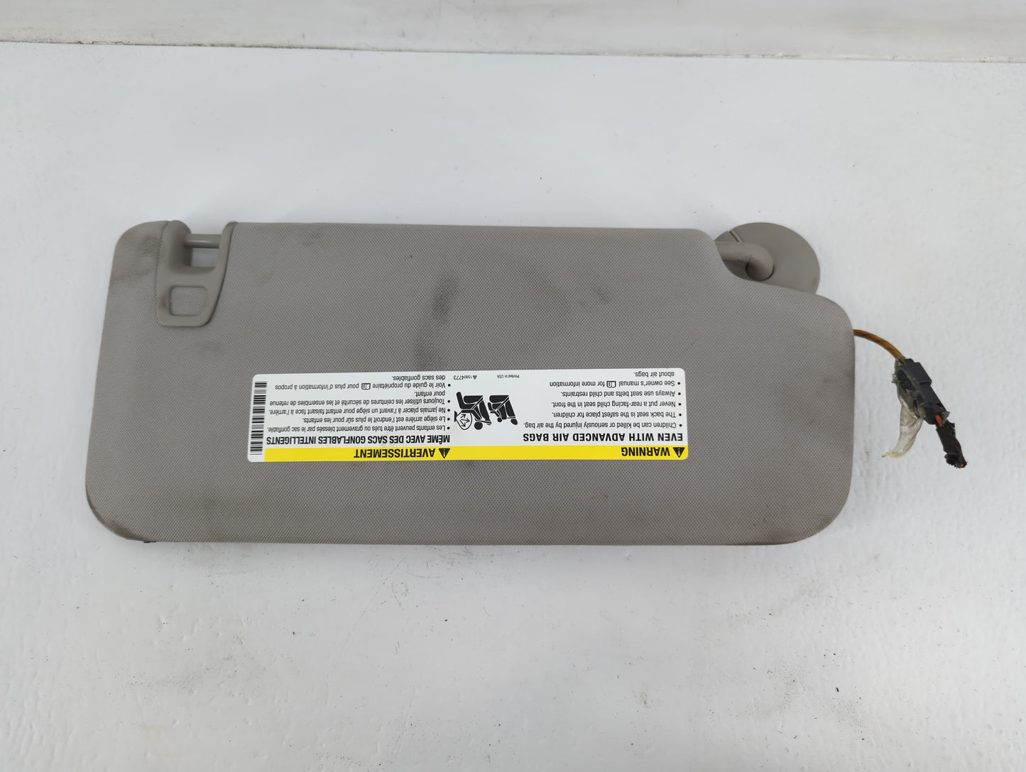 2010 Chevrolet Traverse Sun Visor Shade Replacement Driver Left Mirror Fits OEM Used Auto Parts - Oemusedautoparts1.com