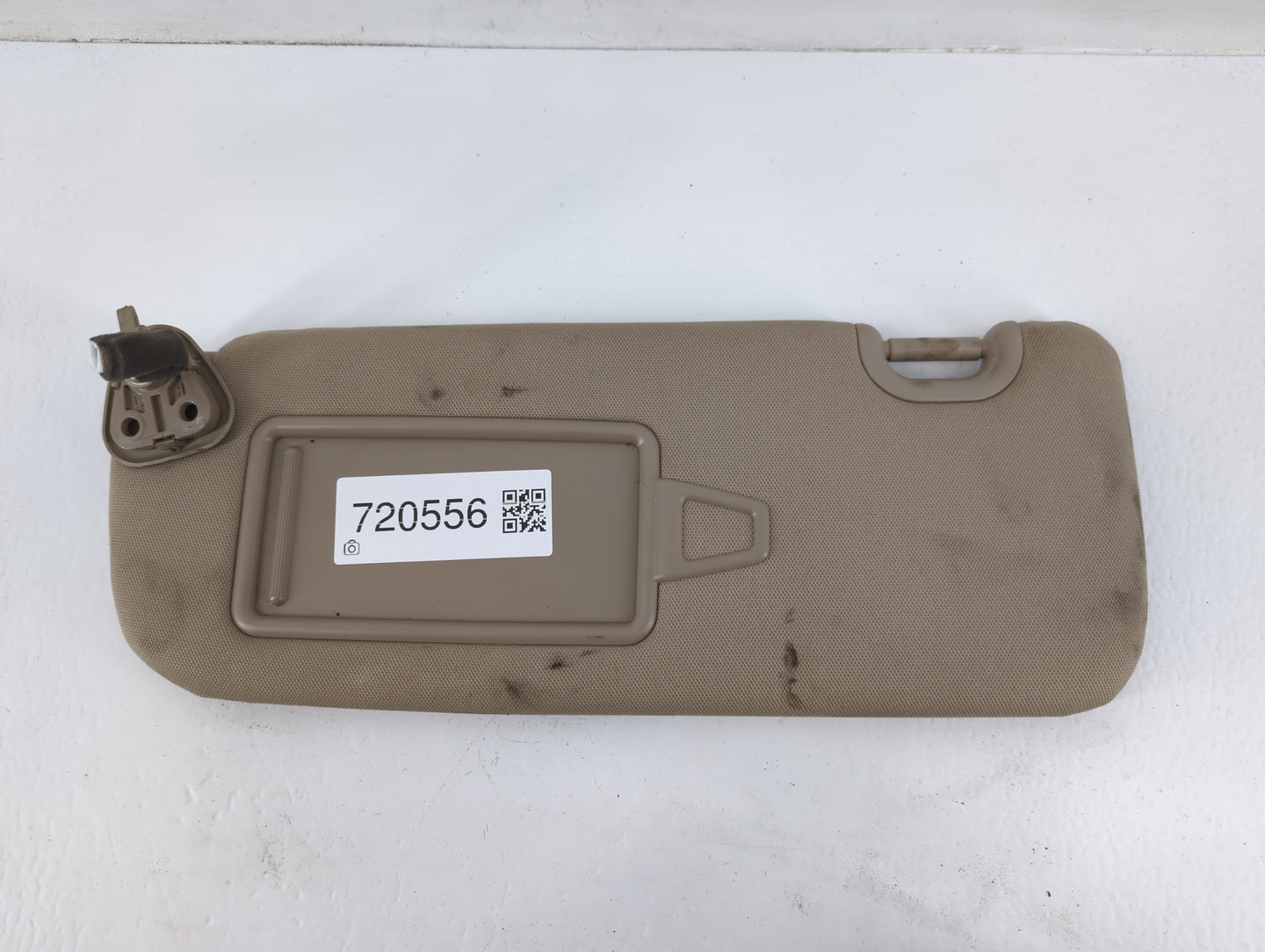 2013-2019 Hyundai Santa Fe Sun Visor Shade Replacement Driver Left Mirror Fits Fits 2013 2014 2015 2016 2017 2018 2019 OEM Used Auto Parts - Oemusedautoparts1.com