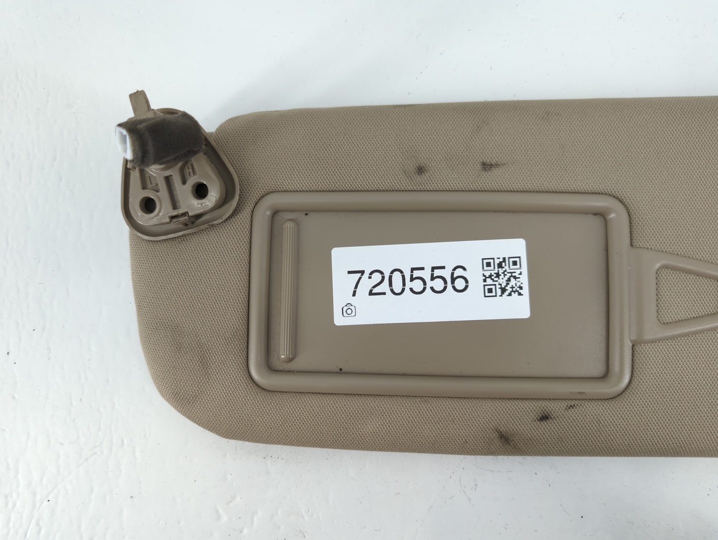 2013-2019 Hyundai Santa Fe Sun Visor Shade Replacement Driver Left Mirror Fits Fits 2013 2014 2015 2016 2017 2018 2019 OEM Used Auto Parts - Oemusedautoparts1.com