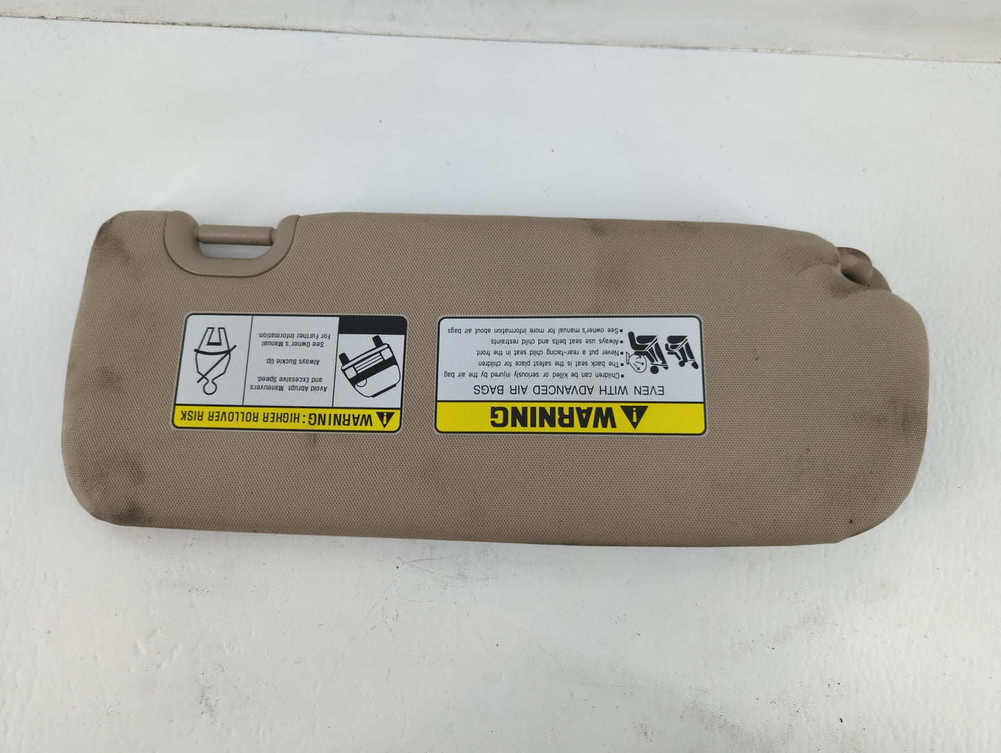 2013-2019 Hyundai Santa Fe Sun Visor Shade Replacement Driver Left Mirror Fits Fits 2013 2014 2015 2016 2017 2018 2019 OEM Used Auto Parts - Oemusedautoparts1.com