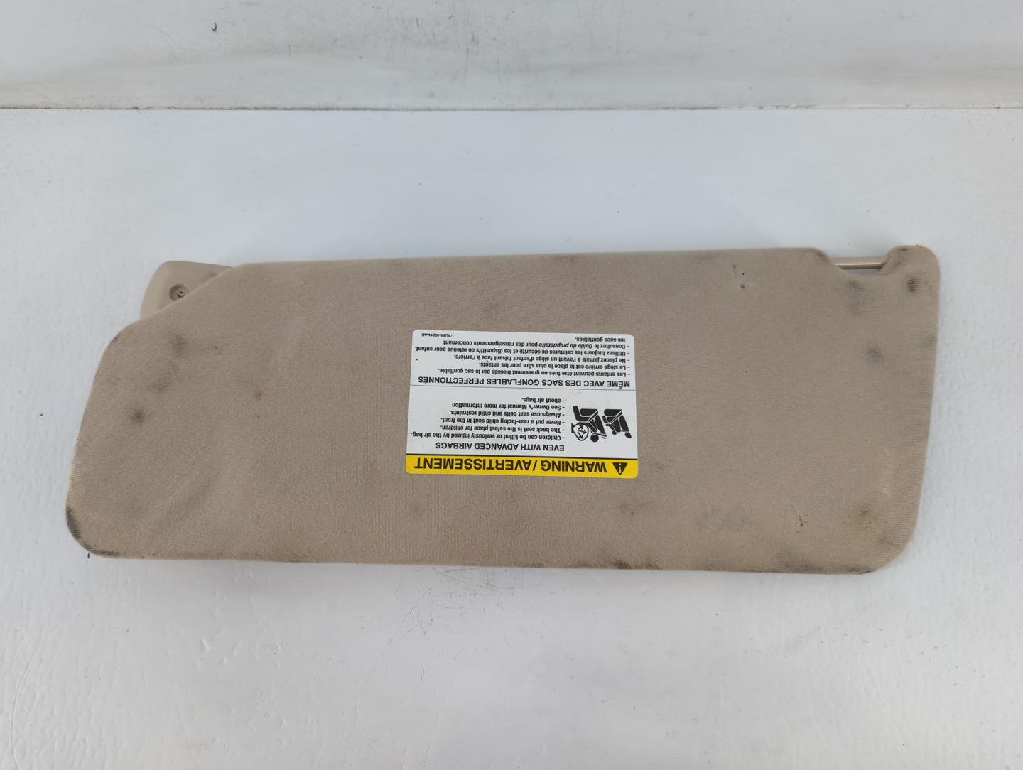 2004-2008 Ford F-150 Sun Visor Shade Replacement Passenger Right Mirror Fits Fits 2004 2005 2006 2007 2008 OEM Used Auto Parts - Oemusedautoparts1.com