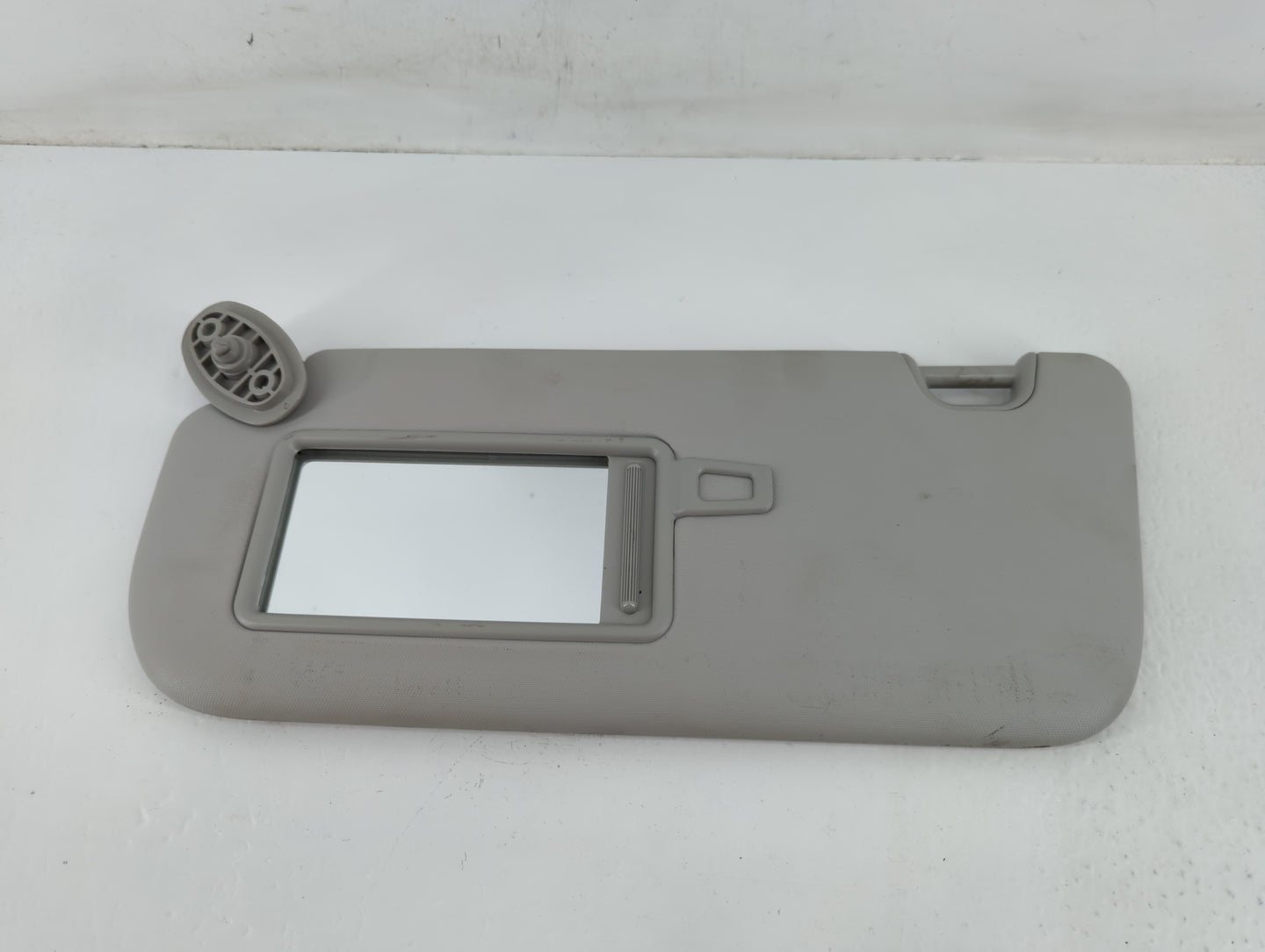 2014-2019 Kia Soul Sun Visor Shade Replacement Driver Left Mirror Fits Fits 2014 2015 2016 2017 2018 2019 OEM Used Auto Parts - Oemusedautoparts1.com