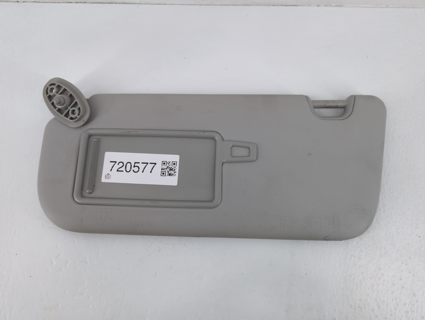 2014-2019 Kia Soul Sun Visor Shade Replacement Driver Left Mirror Fits Fits 2014 2015 2016 2017 2018 2019 OEM Used Auto Parts - Oemusedautoparts1.com