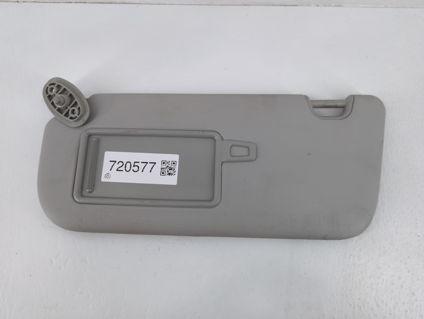 2014-2019 Kia Soul Sun Visor Shade Replacement Driver Left Mirror Fits Fits 2014 2015 2016 2017 2018 2019 OEM Used Auto Parts - Oemusedautoparts1.com