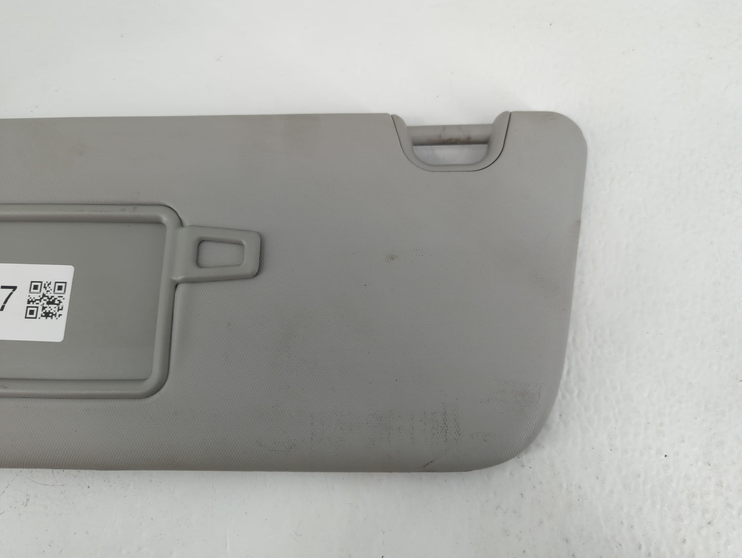 2014-2019 Kia Soul Sun Visor Shade Replacement Driver Left Mirror Fits Fits 2014 2015 2016 2017 2018 2019 OEM Used Auto Parts - Oemusedautoparts1.com