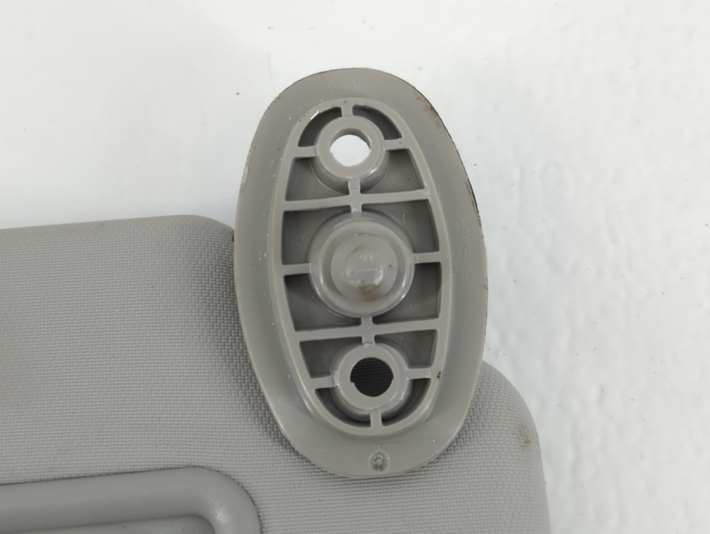 2014-2019 Kia Soul Sun Visor Shade Replacement Passenger Right Mirror Fits Fits 2014 2015 2016 2017 2018 2019 OEM Used Auto Parts - Oemusedautoparts1.com