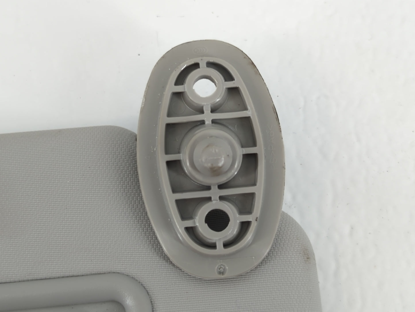 2014-2019 Kia Soul Sun Visor Shade Replacement Passenger Right Mirror Fits Fits 2014 2015 2016 2017 2018 2019 OEM Used Auto Parts - Oemusedautoparts1.com