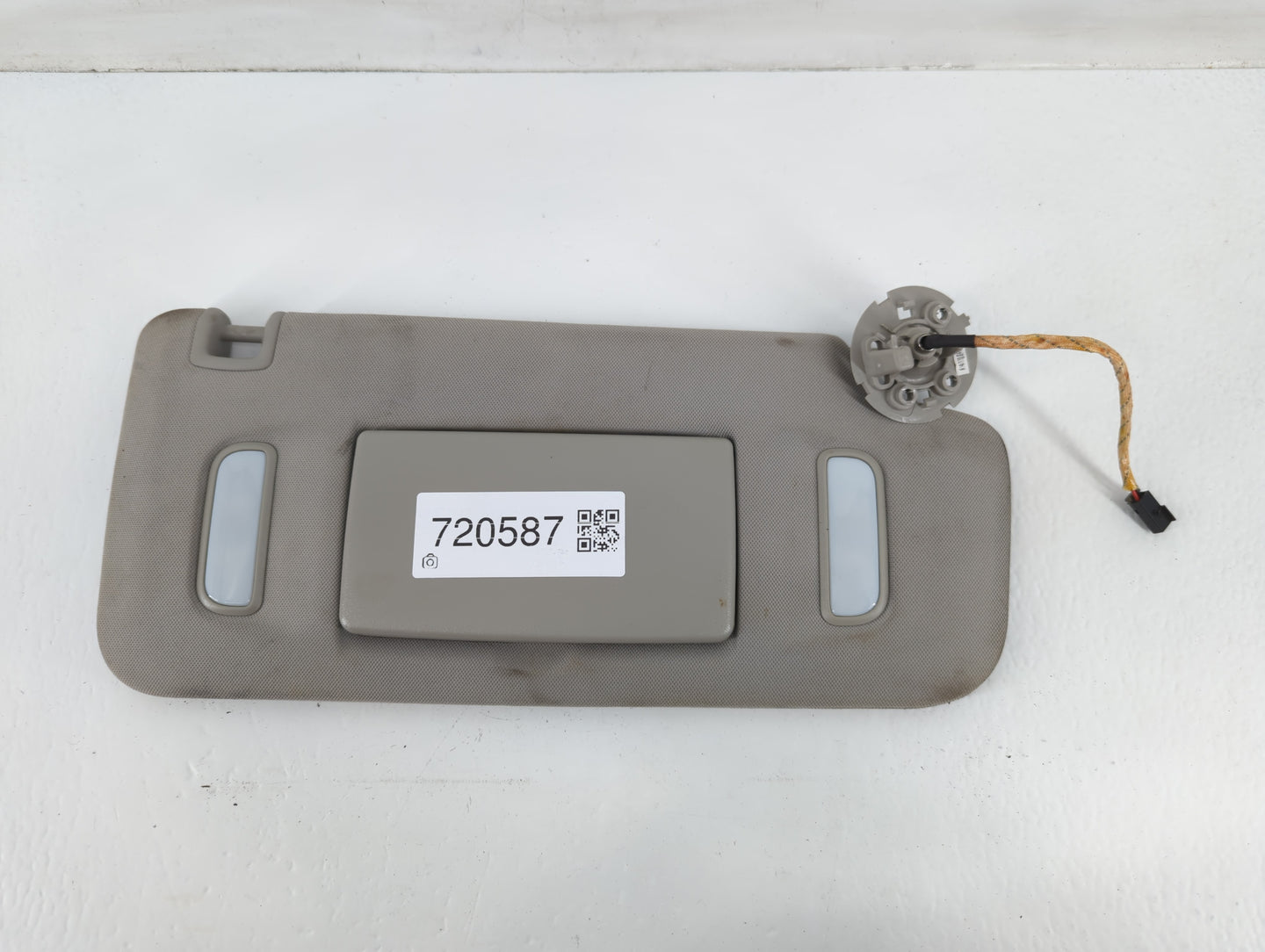 2021 Kia K5 Sun Visor Shade Replacement Driver Left Mirror Fits OEM Used Auto Parts - Oemusedautoparts1.com