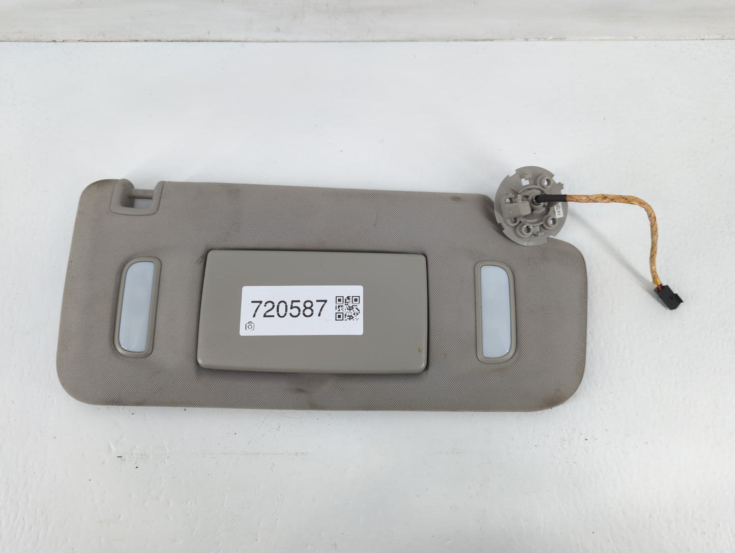 2021 Kia K5 Sun Visor Shade Replacement Driver Left Mirror Fits OEM Used Auto Parts - Oemusedautoparts1.com