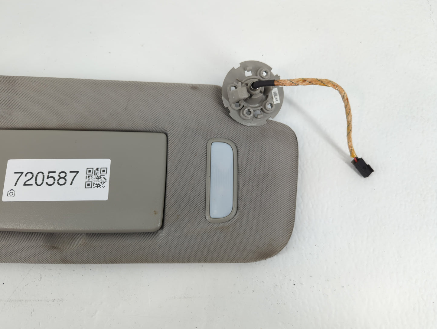 2021 Kia K5 Sun Visor Shade Replacement Driver Left Mirror Fits OEM Used Auto Parts - Oemusedautoparts1.com