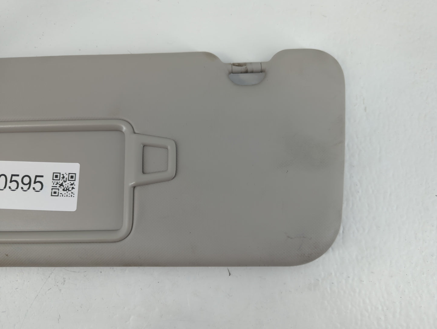 2020 Hyundai Venue Sun Visor Shade Replacement Passenger Right Mirror Fits OEM Used Auto Parts - Oemusedautoparts1.com