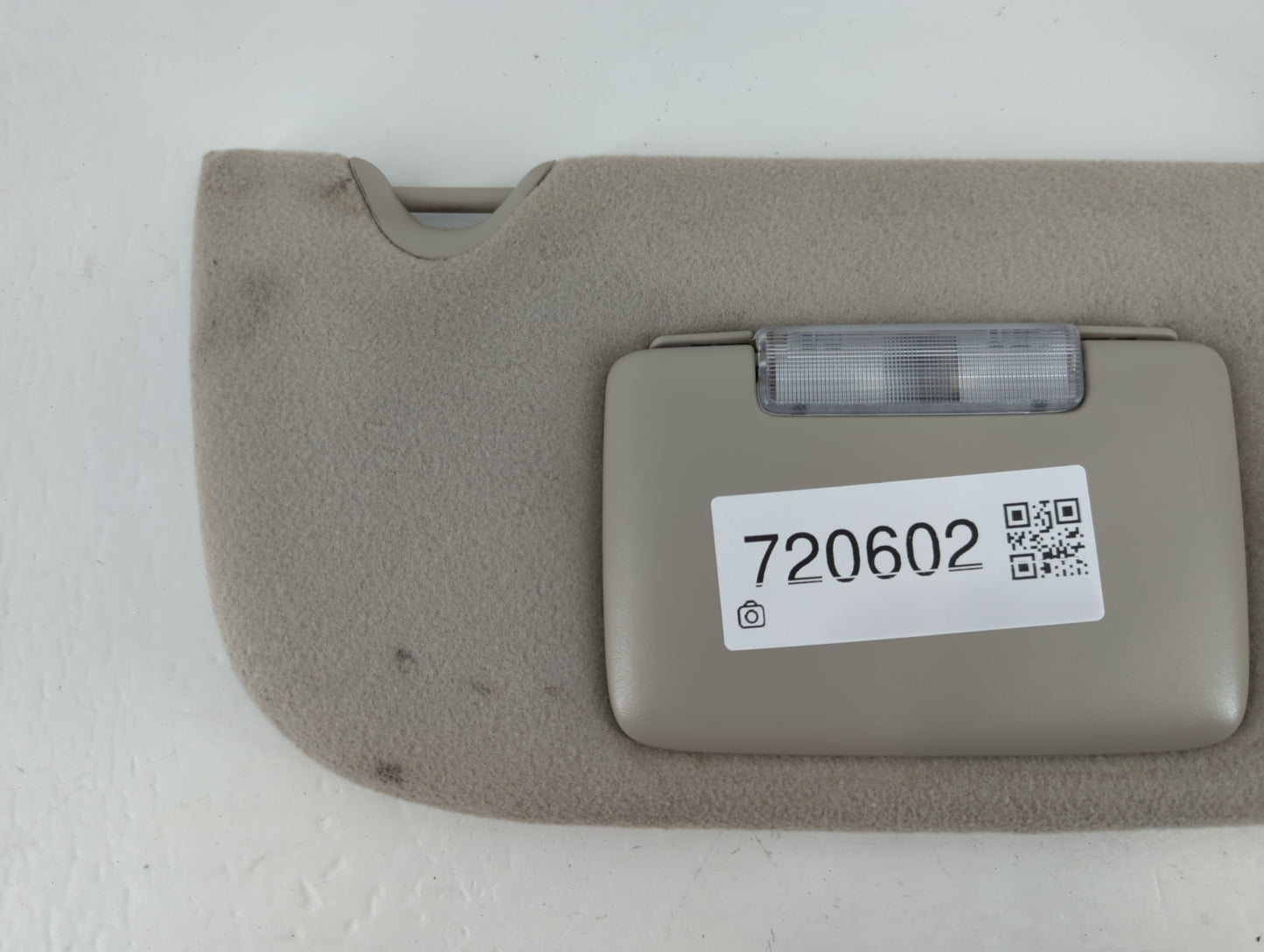 2005-2007 Buick Rainier Sun Visor Shade Replacement Passenger Right Mirror Fits Fits 2005 2006 2007 OEM Used Auto Parts - Oemusedautoparts1.com