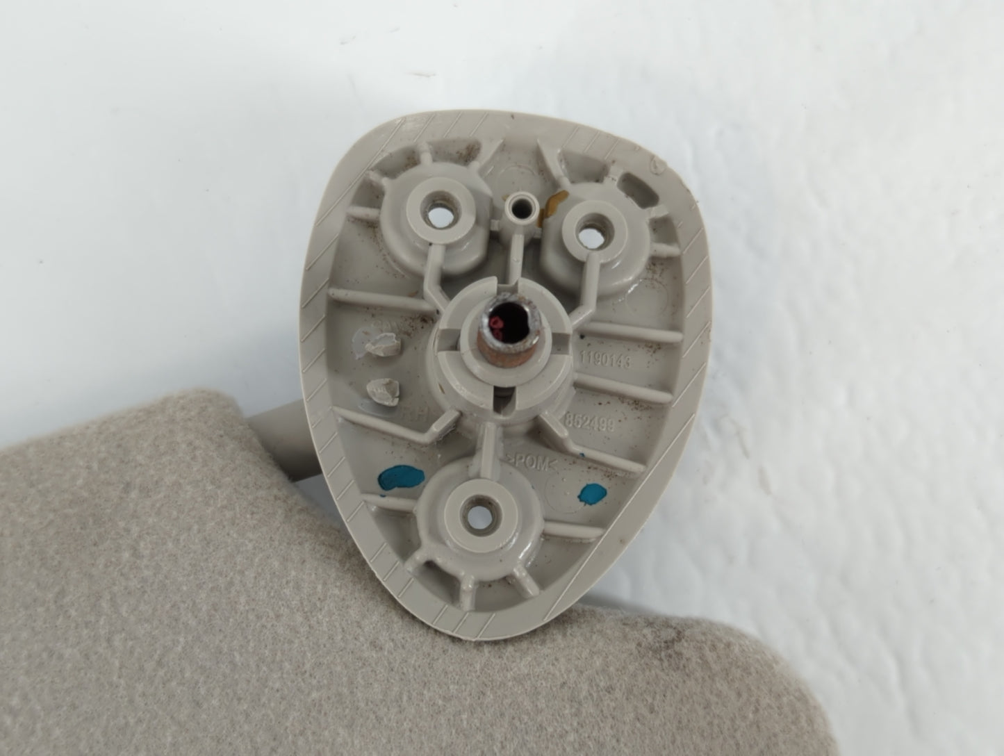 2005-2007 Buick Rainier Sun Visor Shade Replacement Passenger Right Mirror Fits Fits 2005 2006 2007 OEM Used Auto Parts - Oemusedautoparts1.com